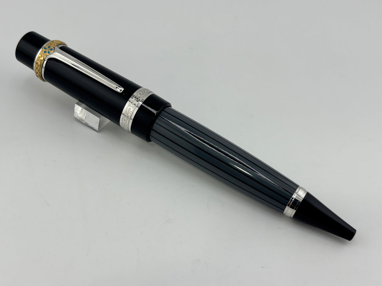 Montblanc Honore de Balzac Writers Edition - Ball Pen ( Please read carefully )
