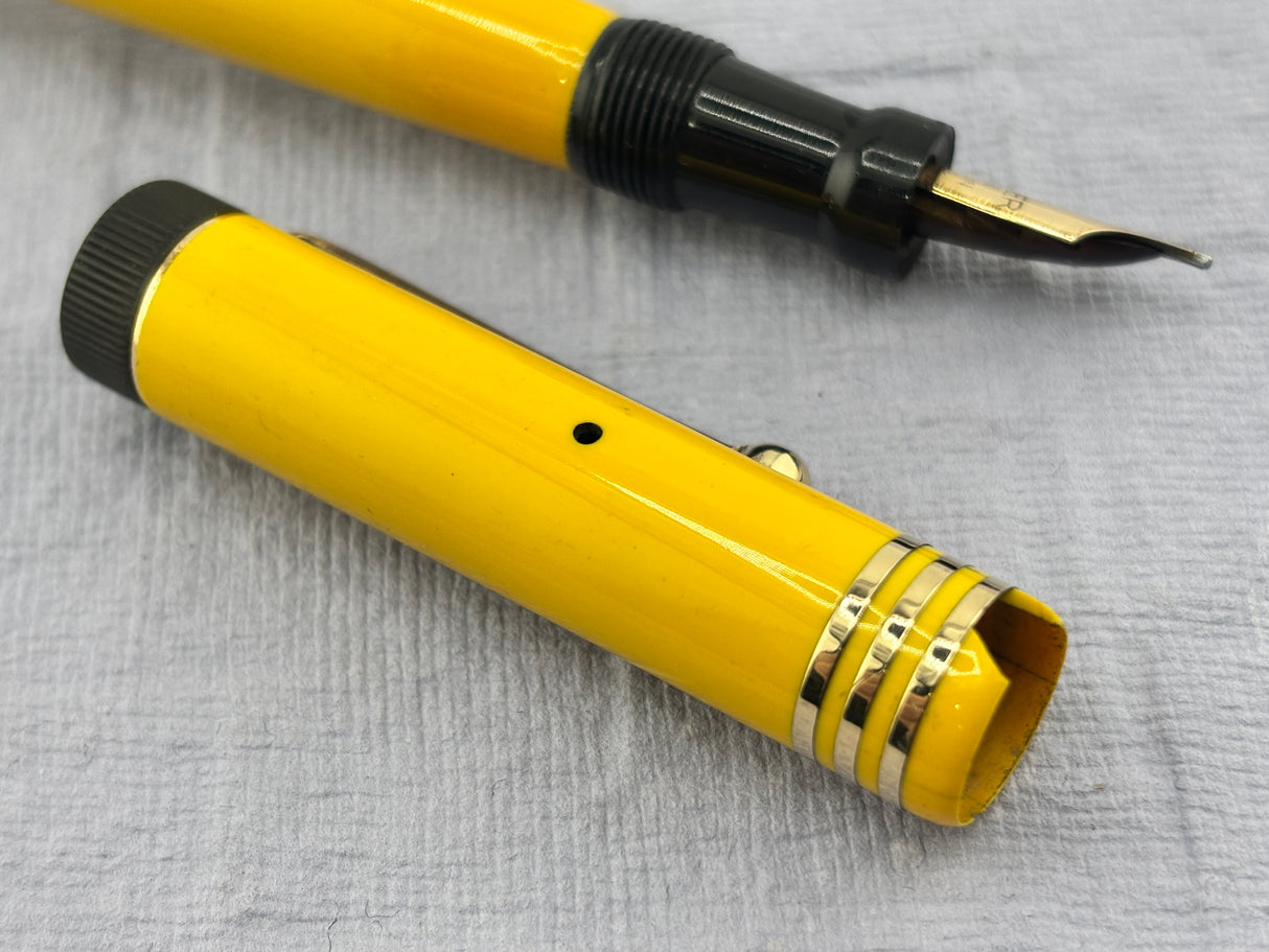Parker Duofold Juniorette Mandarin Fountain Pen