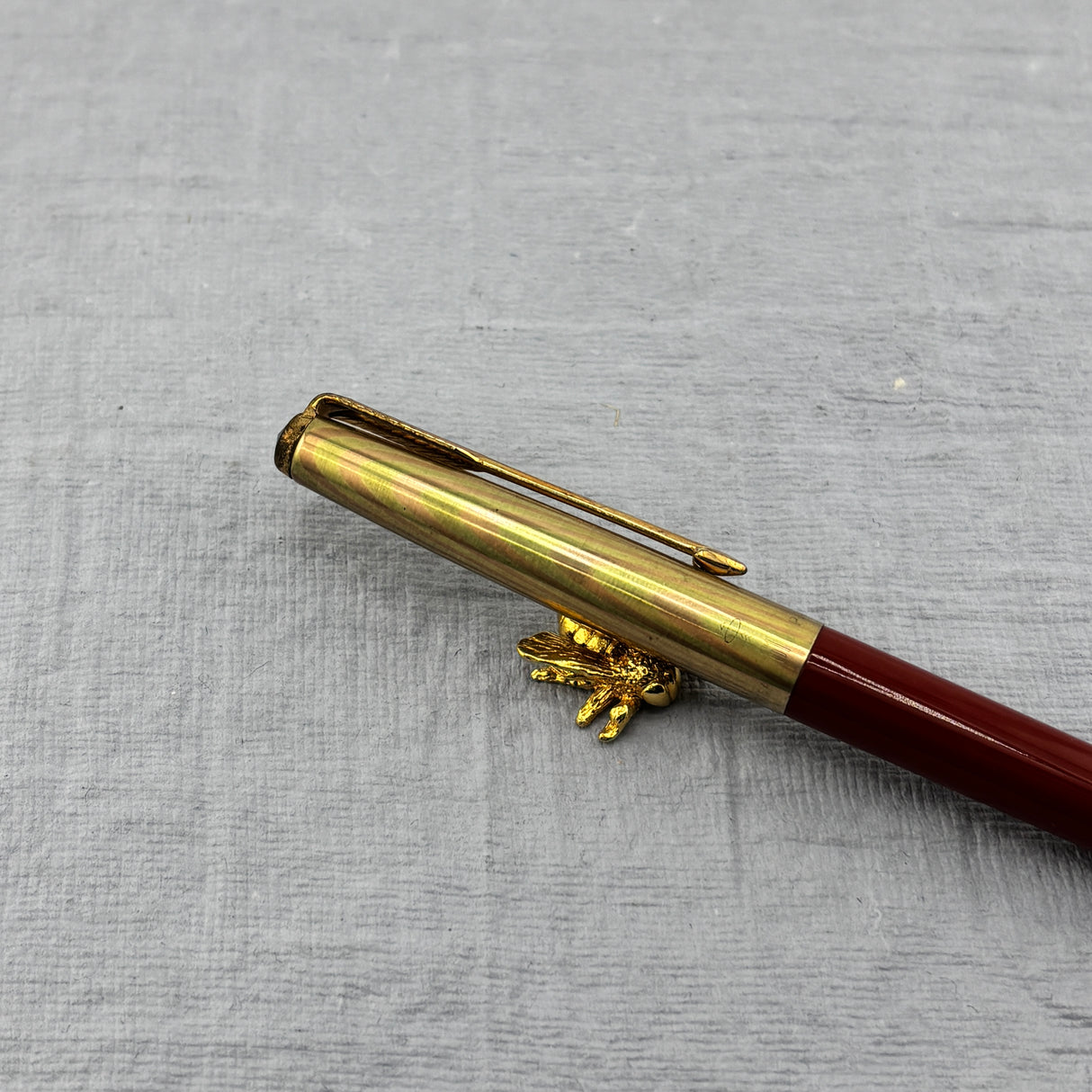 Parker 61 Set - Rage Red Rainbow Gold-Filled Cap USA - Fountain Pen and Pencil