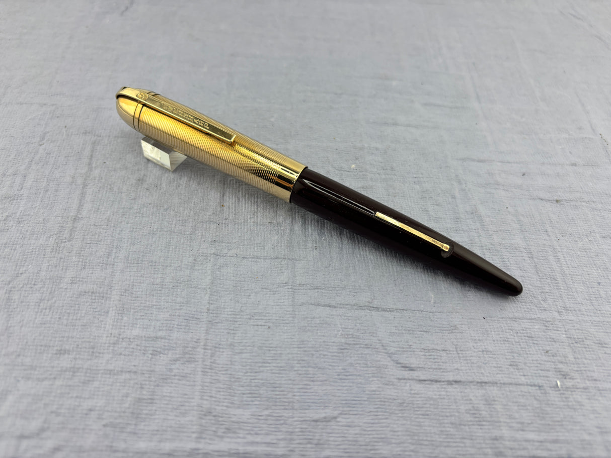 Eversharp Skyline Burgundy Gold filled Derby Cap - Fountain Pen