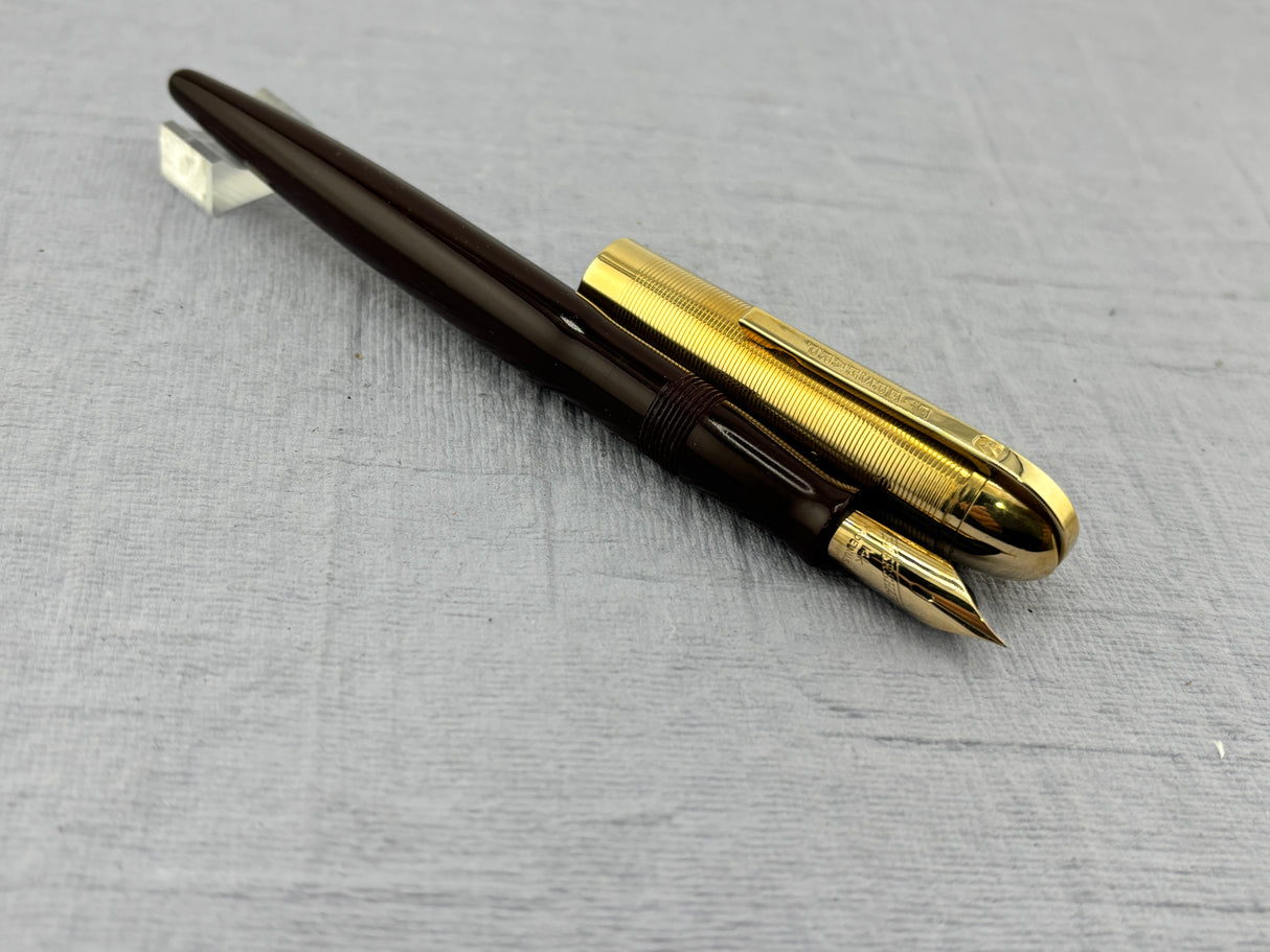 Eversharp Skyline Burgundy Gold filled Derby Cap - Fountain Pen