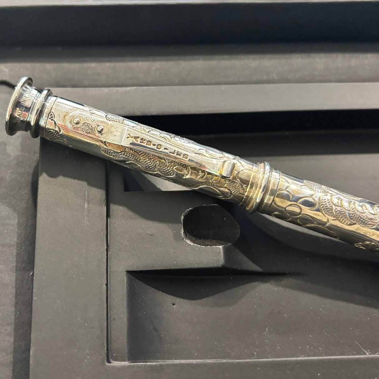 Yard-O-Led Imperial Dragon Full sterling silver .925 Fountain Pen - Broad 18kt Gold Nib