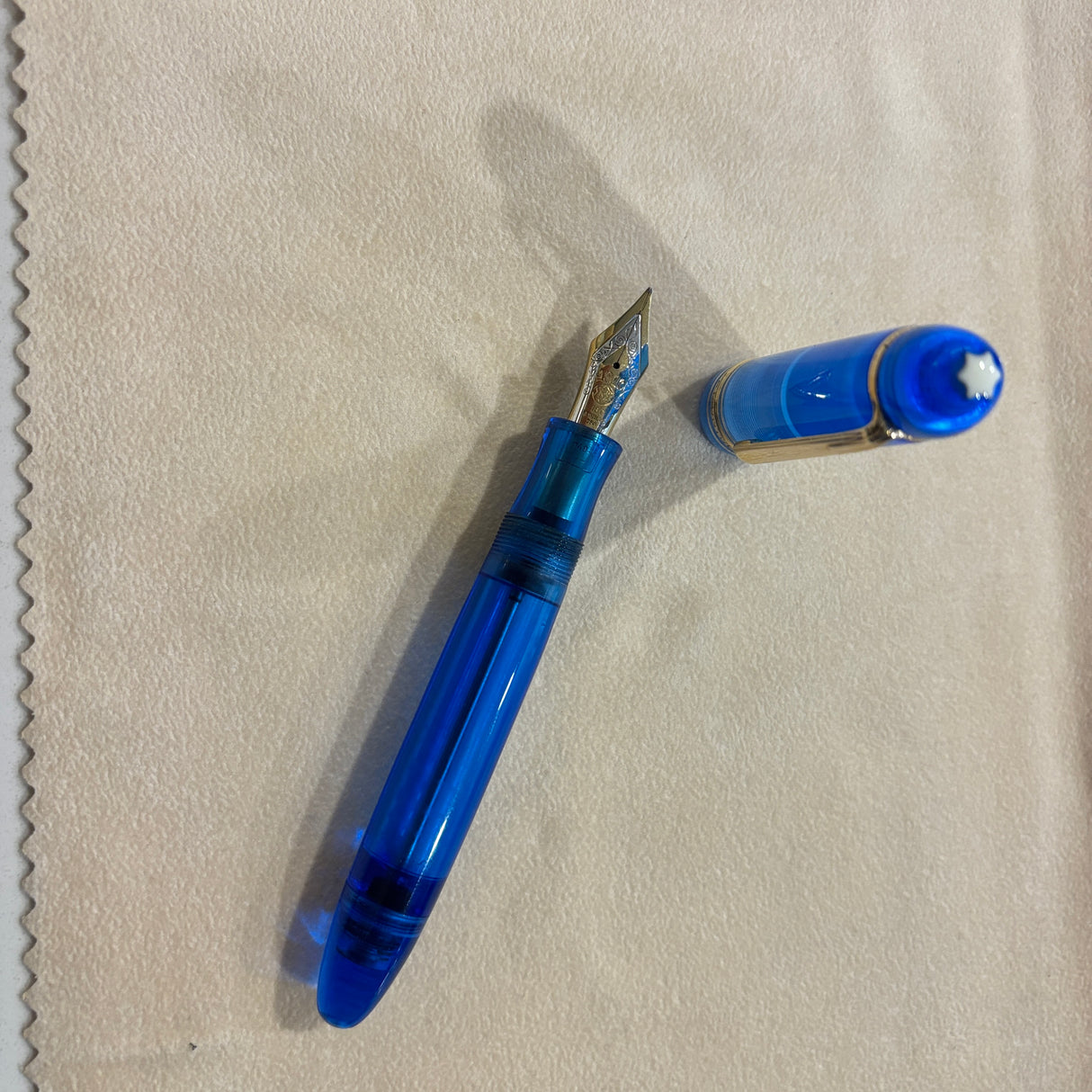 Montblanc 149 Meisterstuck Style Customized by Brad Torelli as a Blue Demonstrator - Vacuum filler - A true piece of art !!