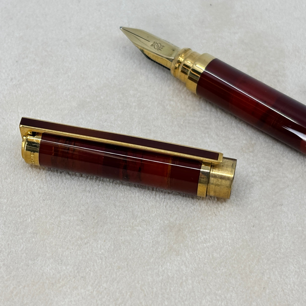 ST Dupont Classic Fountain Pen - Red Strata Gold trim circa 1980