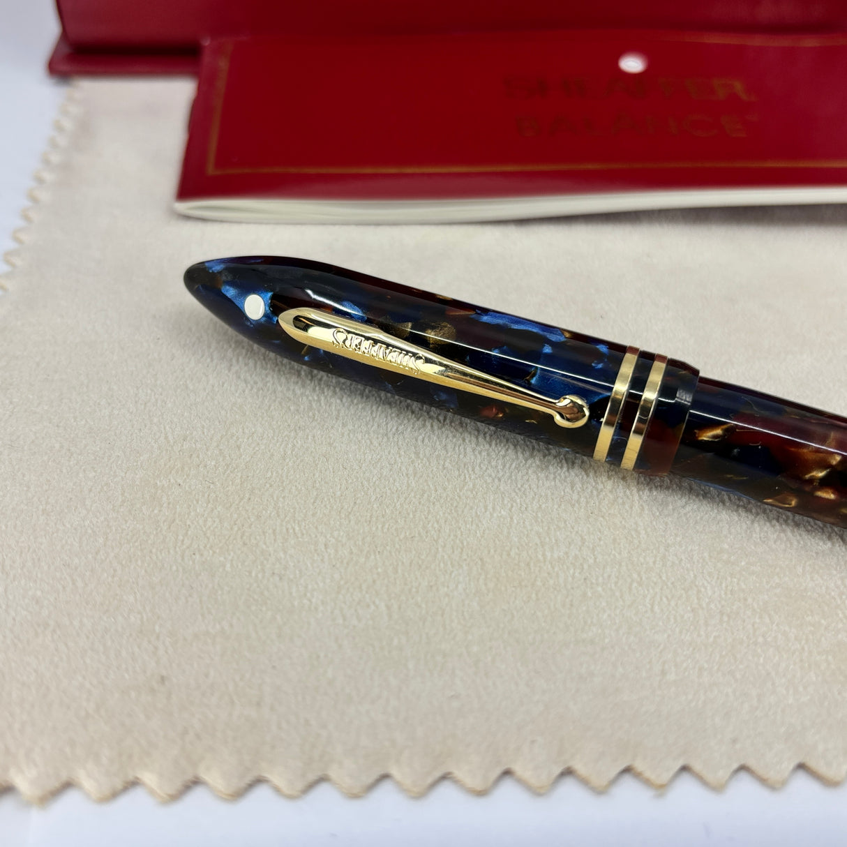 Sheaffer Balance II Aspen Marbled Blue Special Edition circa 2000 - Broad 14kt Gold Nib