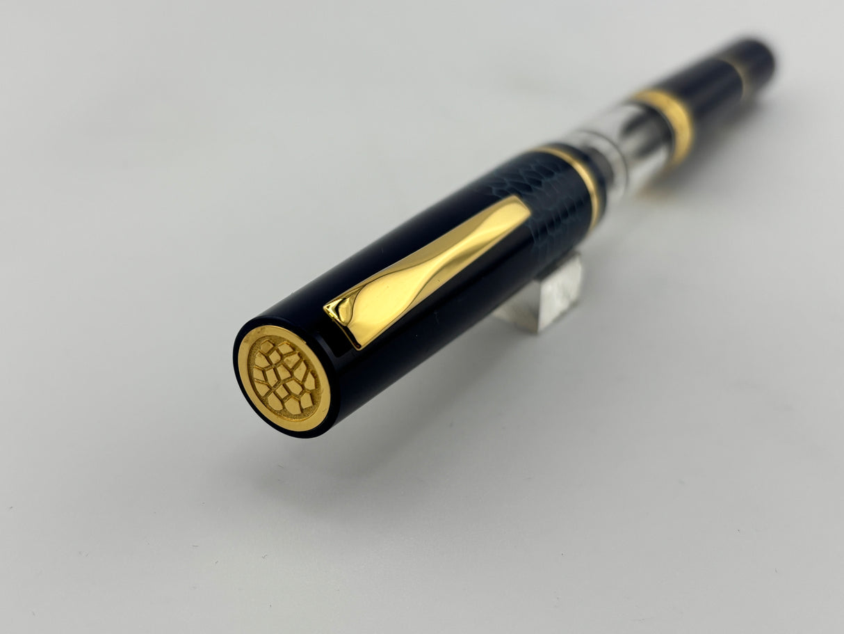 Gioia Luminosa Blue ink view piston filler - Fountain Pen
