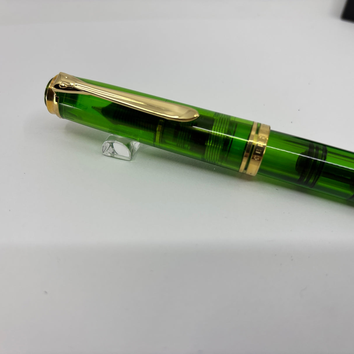 Pelikan M800 Green Transparent Edition, Original Version Fountain Pen - Circa 1992 - Fine 18kt Gold Nib