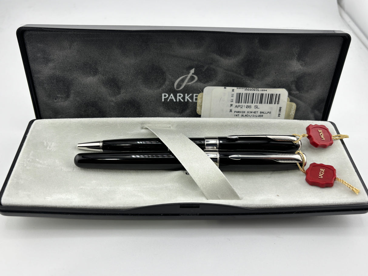 Parker Sonnet Black lacquer chrome trims 18K750 gold nib - Fountain Pen and Ball Pen