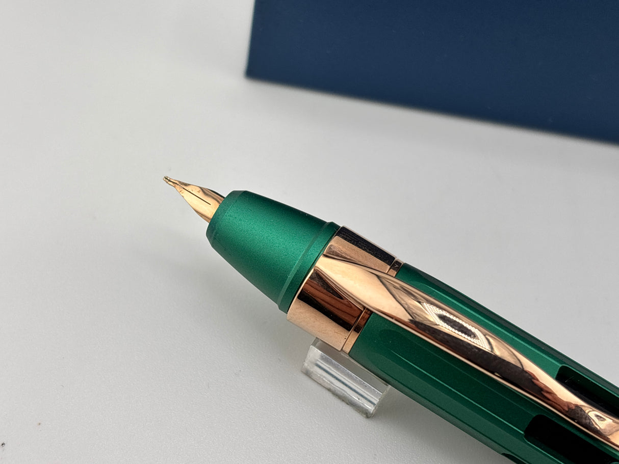 Nahvalur Eclipe Green Emerald retractable Pen Rose gold trim - Fountain Pen
