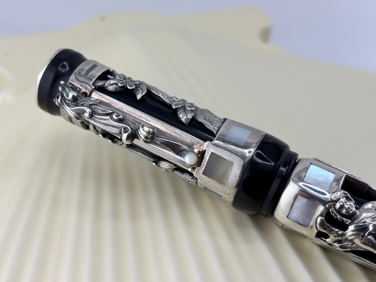 Montegrappa Aphrodite Limited Edition Fountain Pen (1997) - A Masterpiece! - Medium 18kt Gold Nib