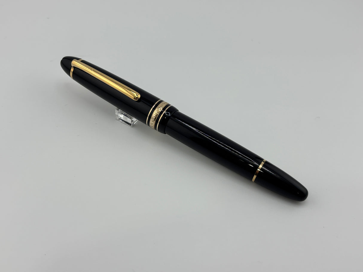 Montblanc Black Resin Meisterstuck #146 LeGrand Fountain Pen - Fine 14kt Gold Nib