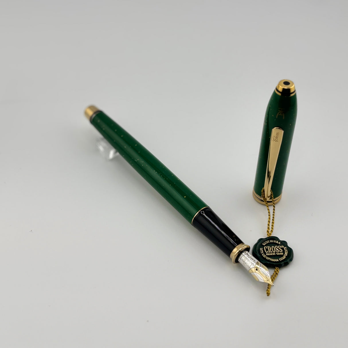 Cross Townsend Green Jade Special Edition Fountain Pen - Made in USA - Medium 18kt Gold Nib
