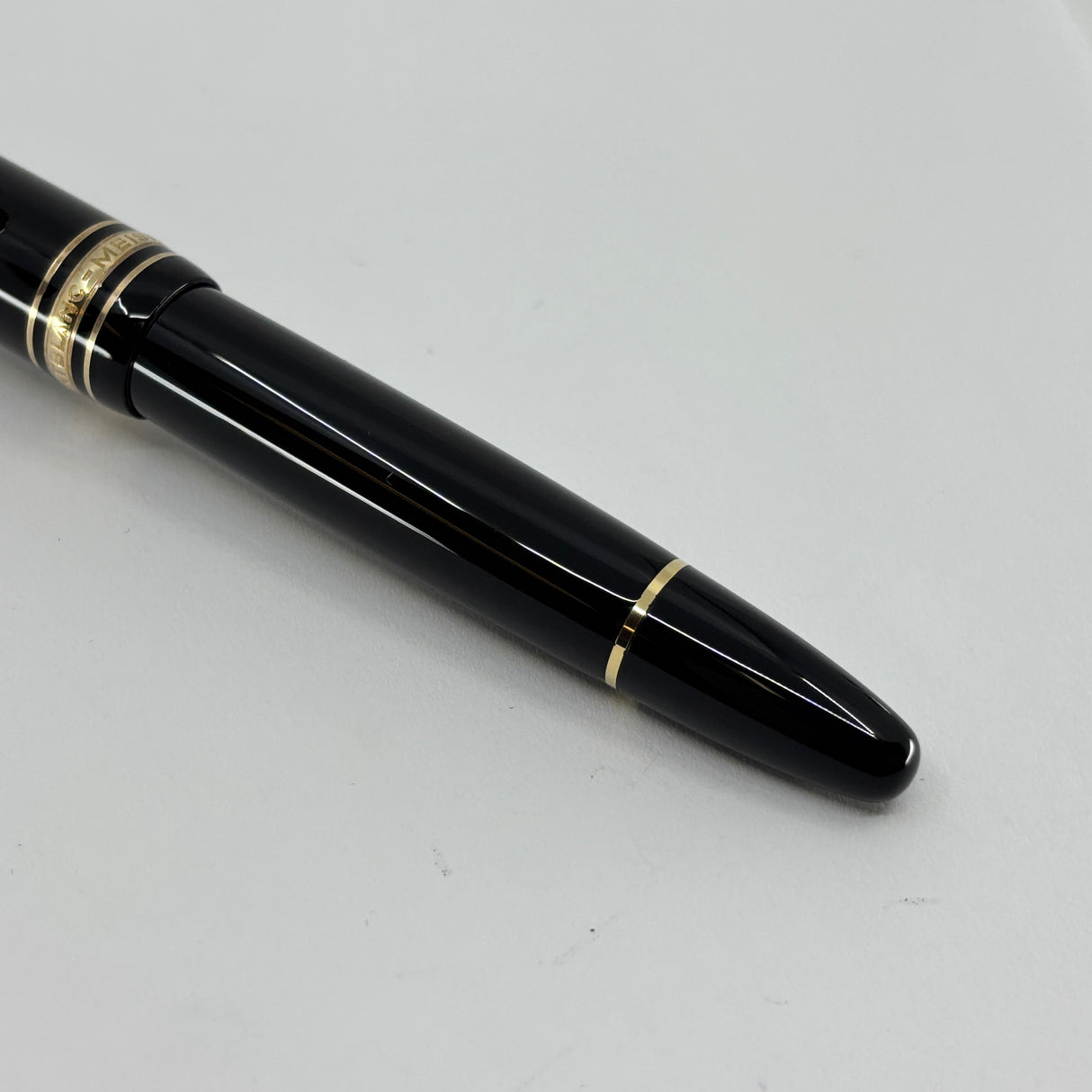 Montblanc Black Meisterstuck #146 LeGrand Fountain Pen - Fine 14kt Gold Nib