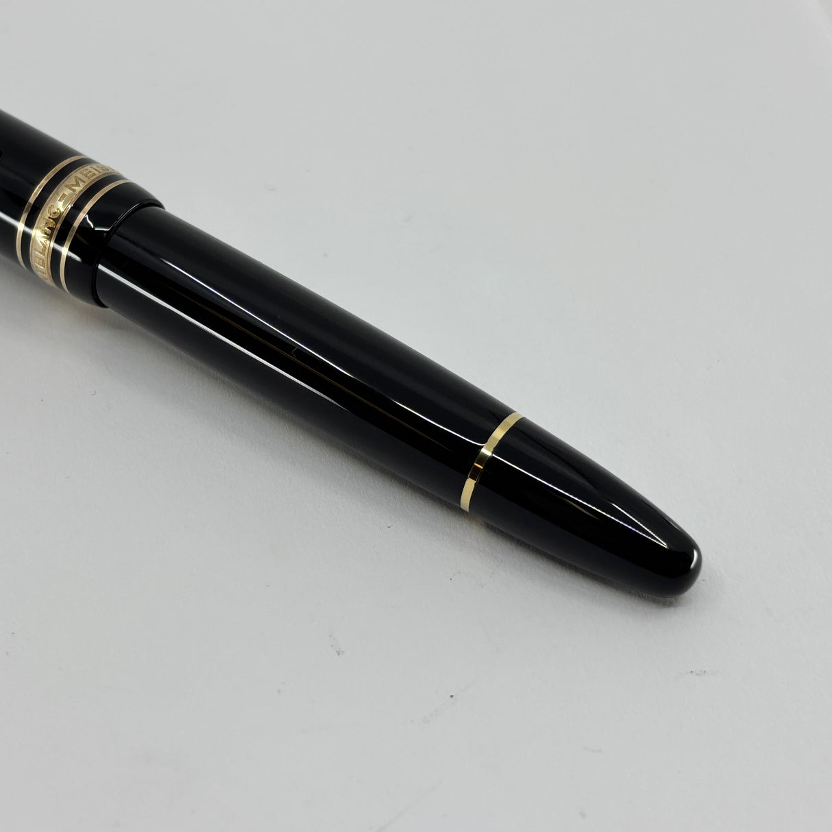 Montblanc Black Meisterstuck #146 LeGrand Fountain Pen - Fine 14kt Gold Nib