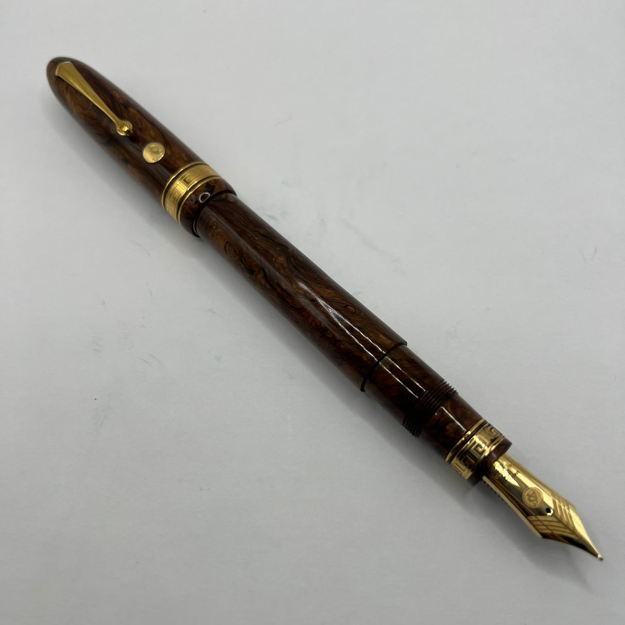 ASC (Armando Simoni Club) Ogiva Oversized Extra Art Nouveau Burl Celluloid Fountain Pen Ltd Ed - Medium Magic Flex #8 Size 18kt Gold Nib