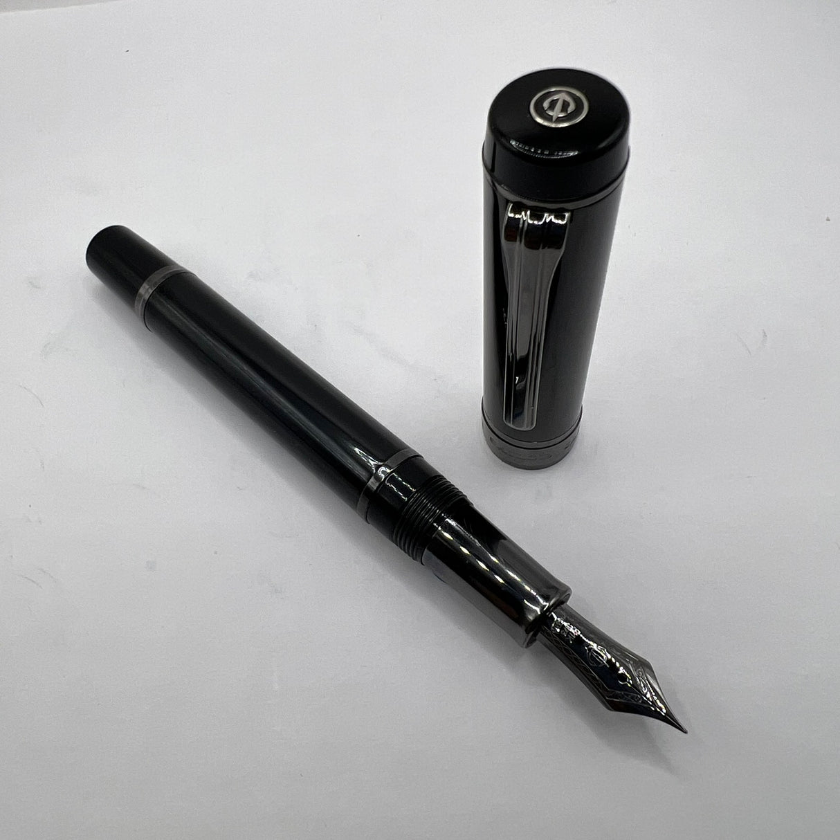 Sailor Cylint Black Stainless Steel Fountain Pen - Fine 21kt Gold Nib