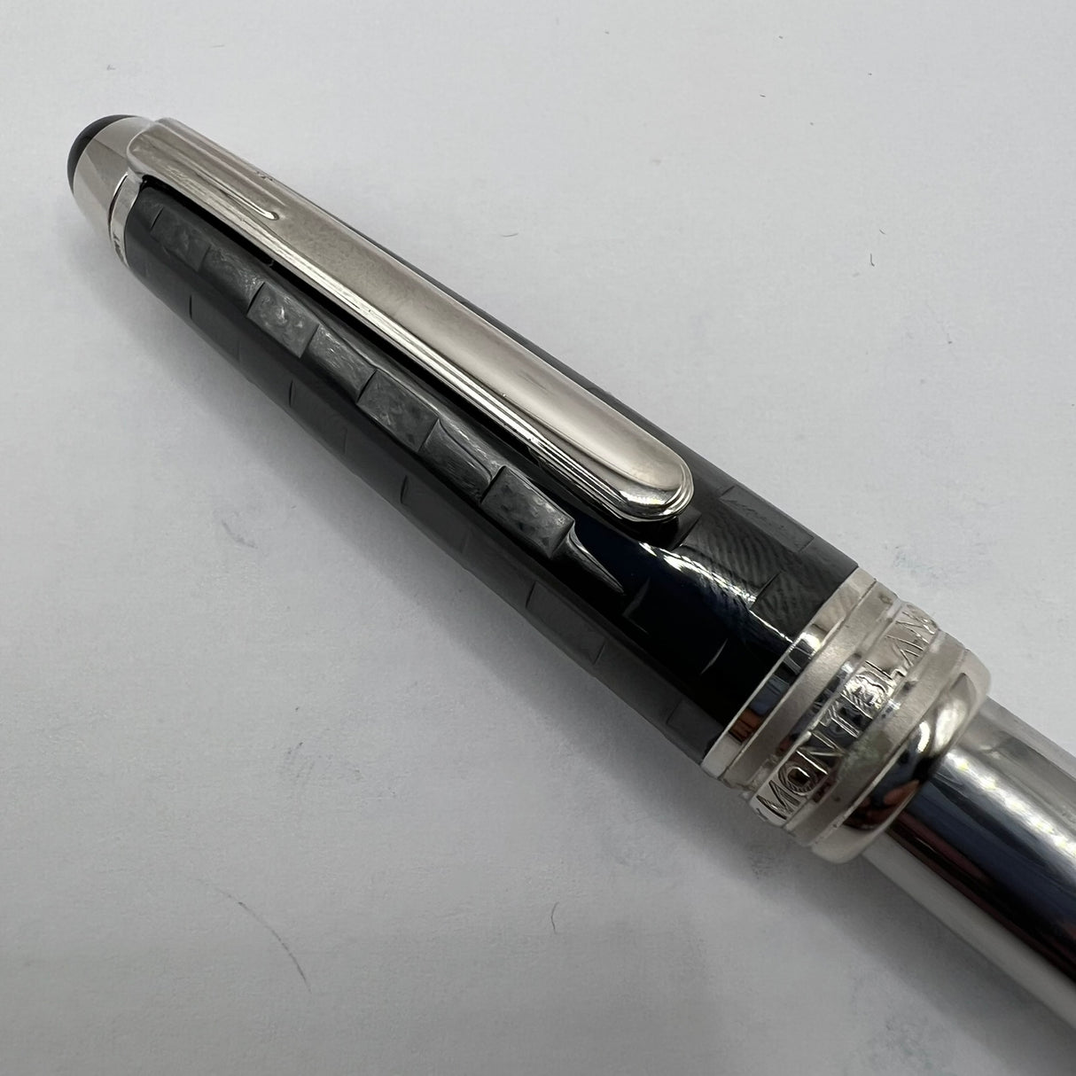 Montblanc Solitaire Ceramic Black Prisma Classique #145 Fountain Pen - Fine 14kt Gold Nib