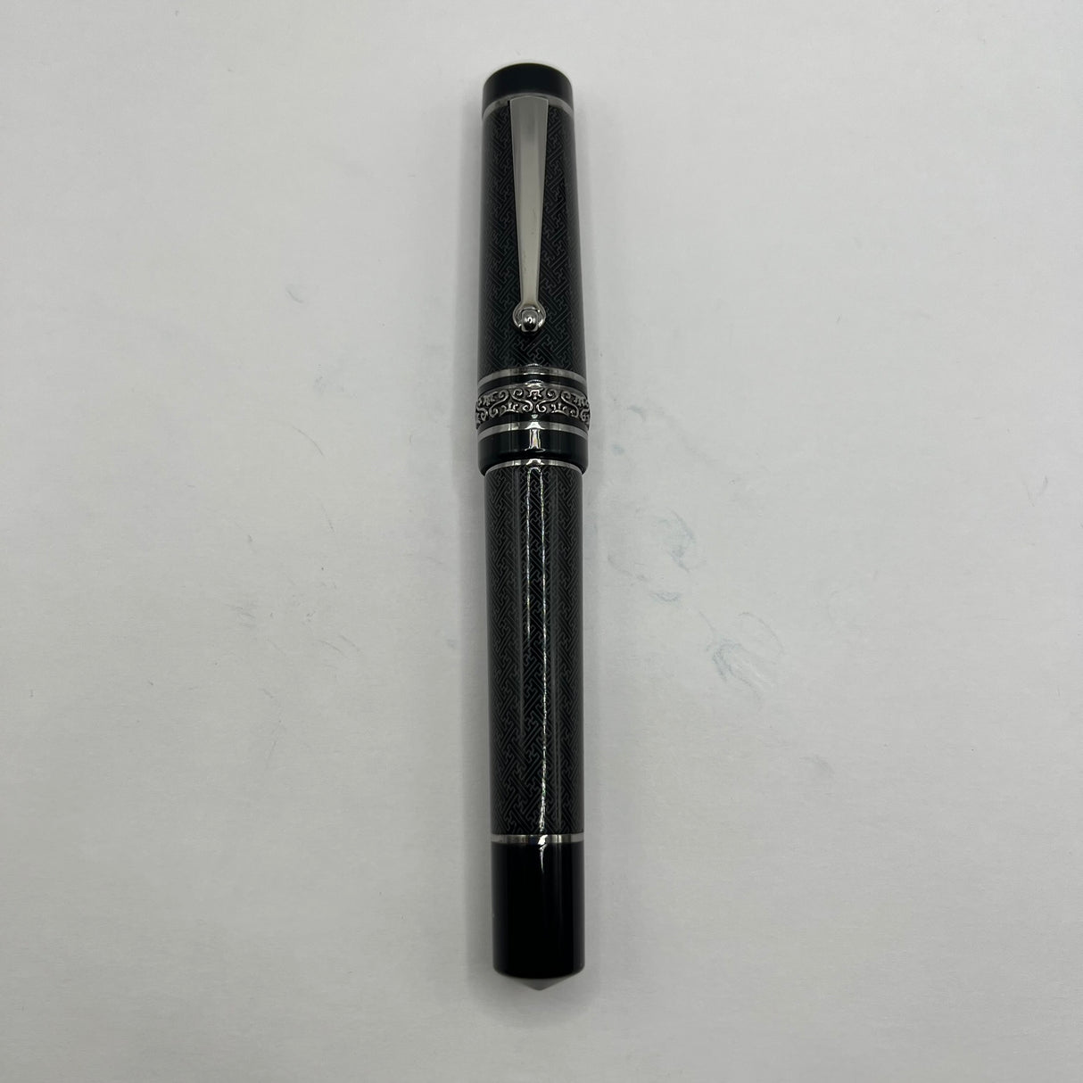 Maiora Dedalo Limited Edition Fountain Pen - Medium 14kt Gold Nib