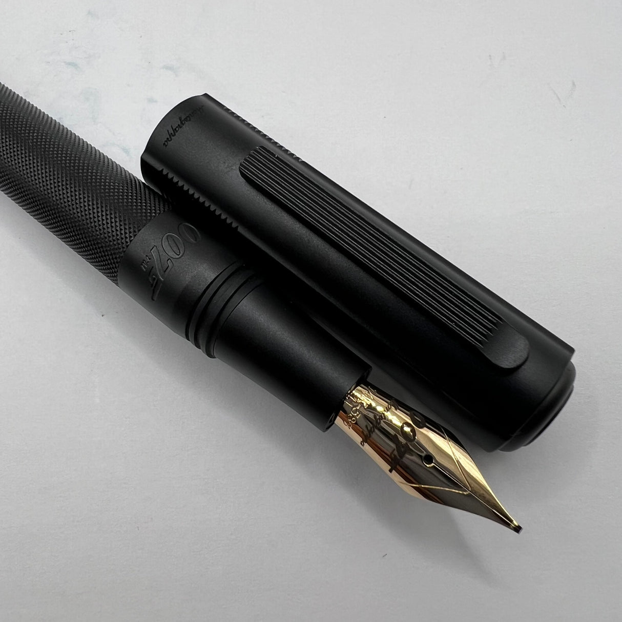 Montegrappa 007 James Bond Special Issue Fountain Pen - STUB 1.1mm 14kt Gold Nib