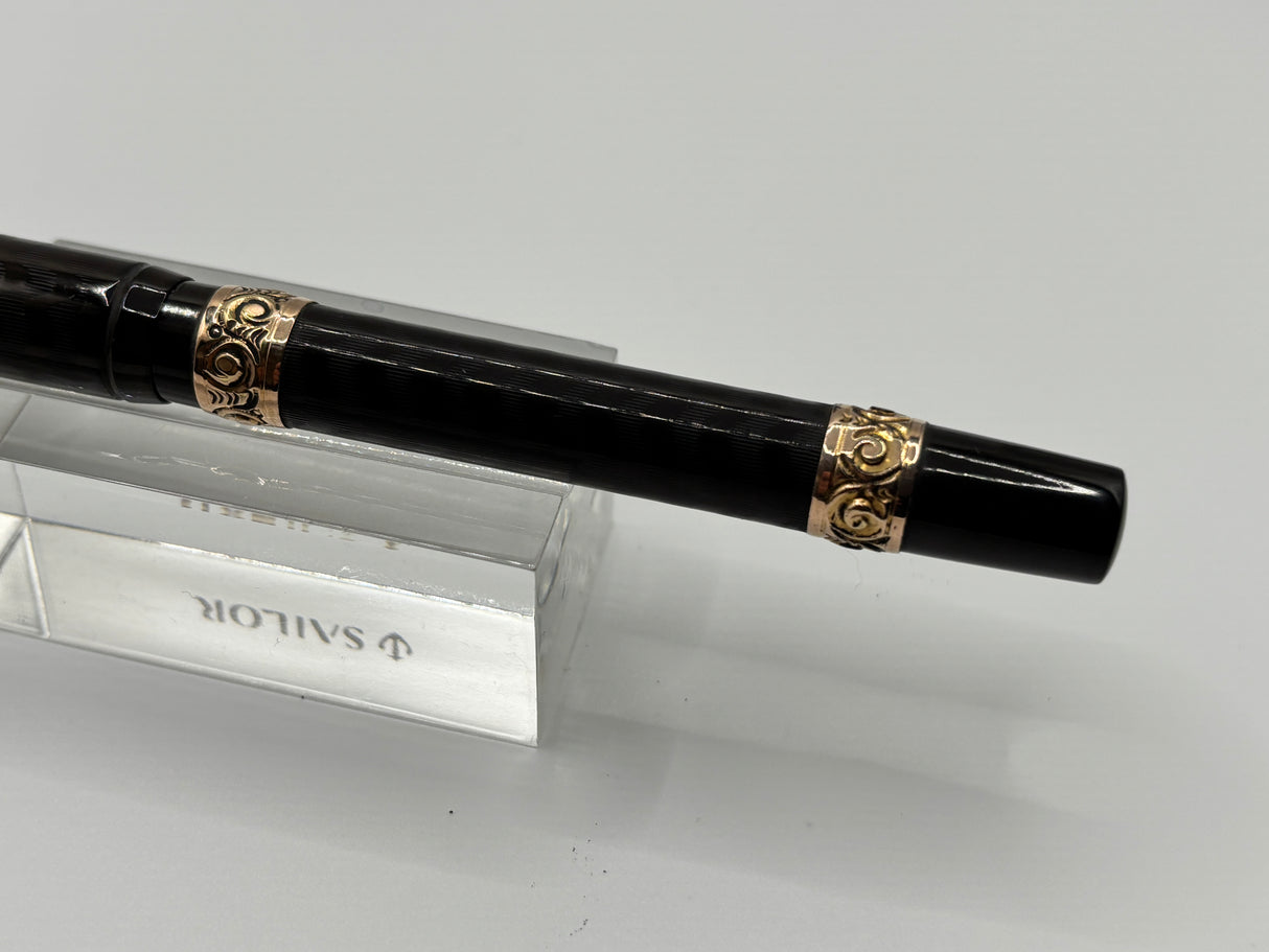 Waterman 13 Black chased Slip Cap 2 bands on barrel - Eye dropper filling system