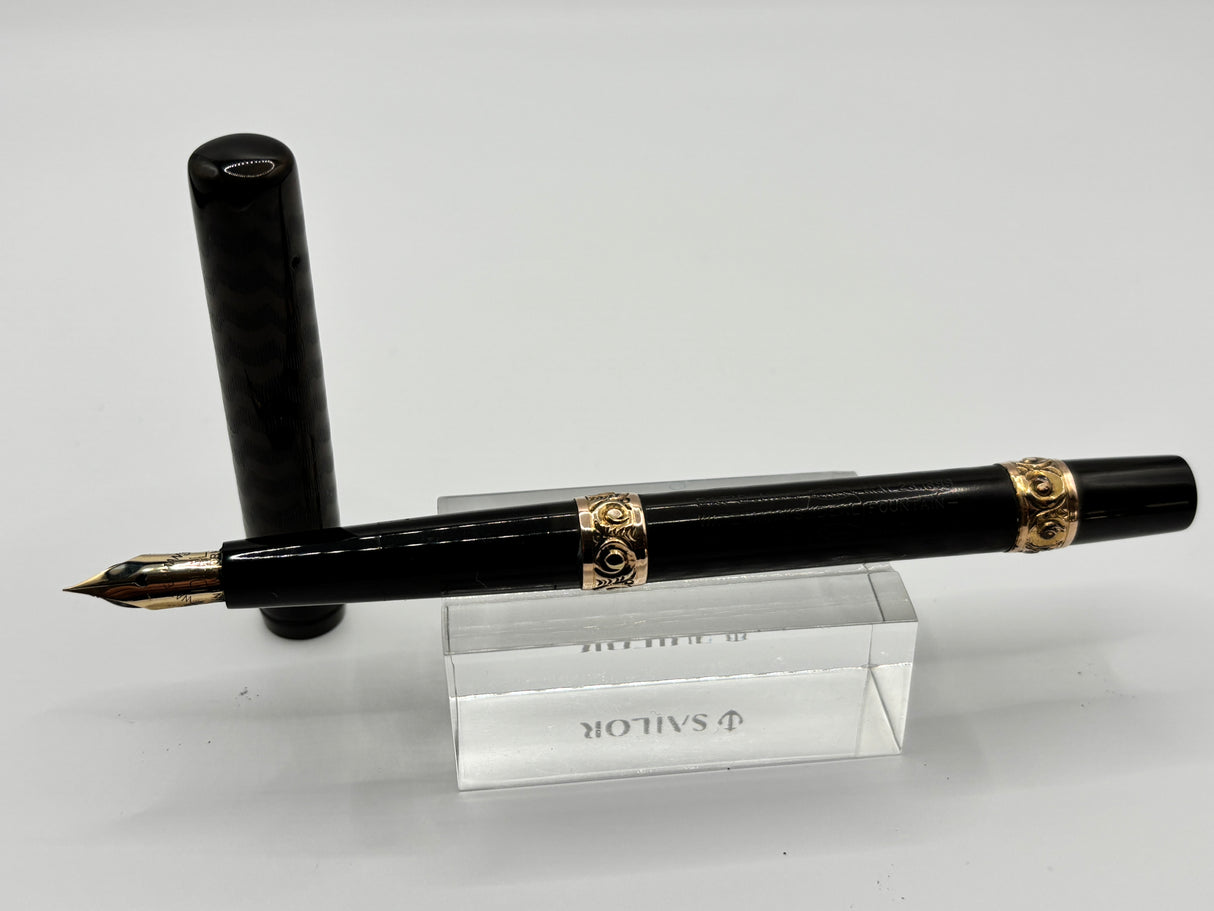 Waterman 13 Black chased Slip Cap 2 bands on barrel - Eye dropper filling system