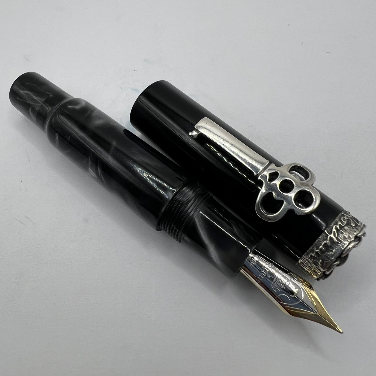 Krone Harry Houdini Limited Edition Fountain Pen - Medium 18kt Gold Nib - With Authenticated Original Key Used by Houdini!