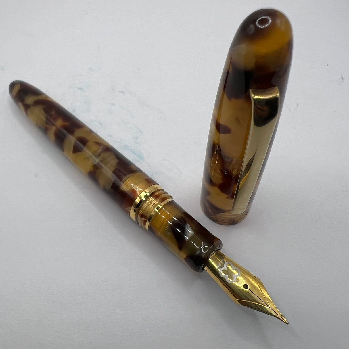 Esterbrook Estie Tortoise Regular Size Fountain Pen - Fine Gold-Plated Nib
