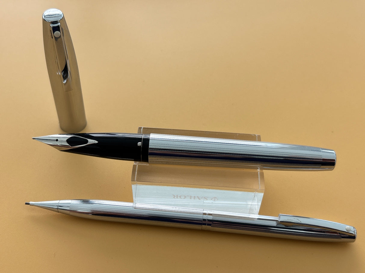 Sheaffer Imperial Triumph Chrome SET New condition and boxed - Fountain Pen