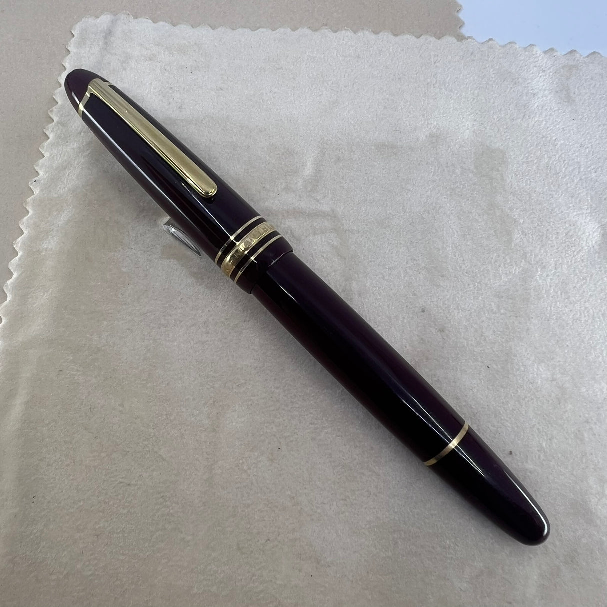 Montblanc Meisterstuck #162 Bordeaux Resin LeGrand Rollerball (with Flaw)