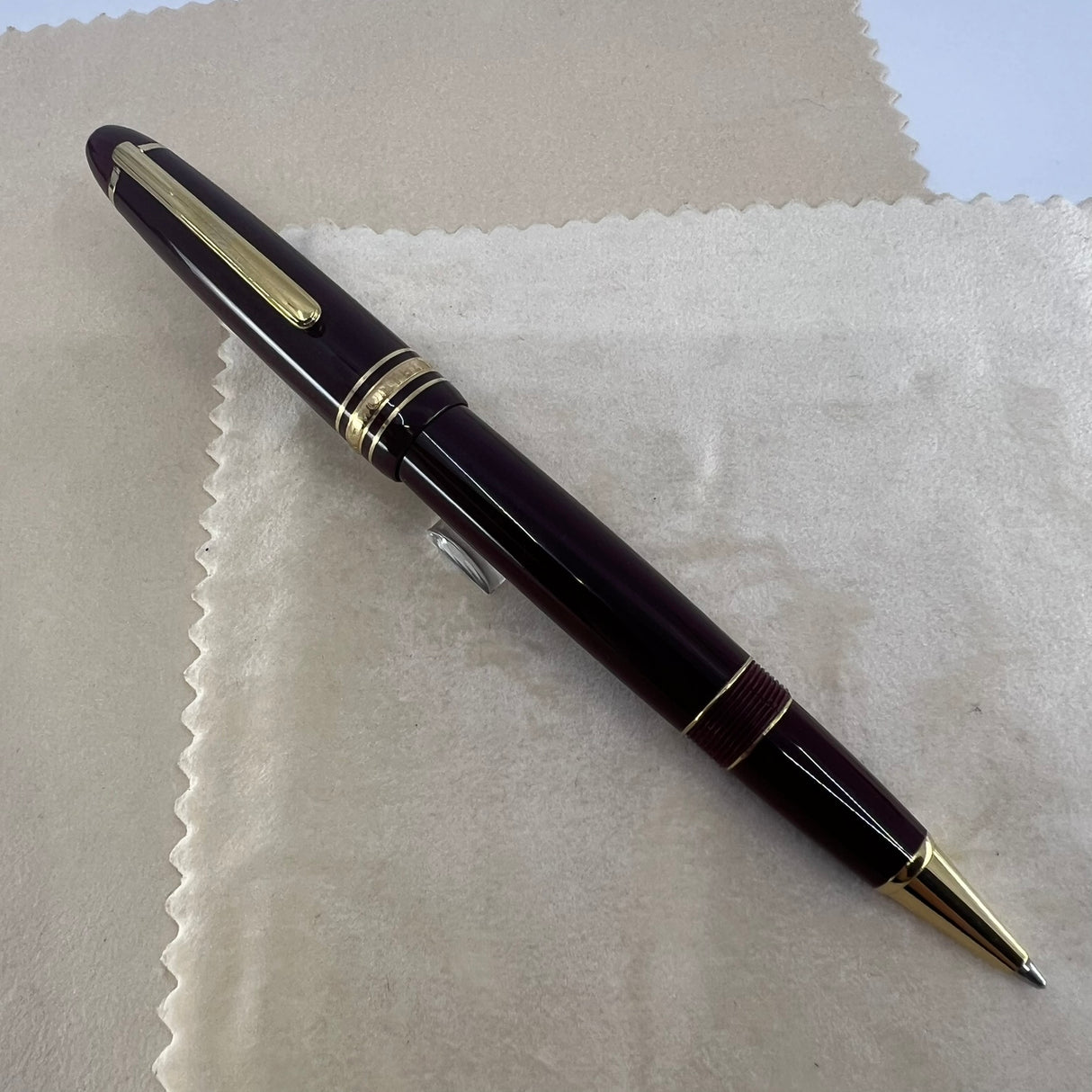 Montblanc Meisterstuck #162 Bordeaux Resin LeGrand Rollerball (with Flaw)