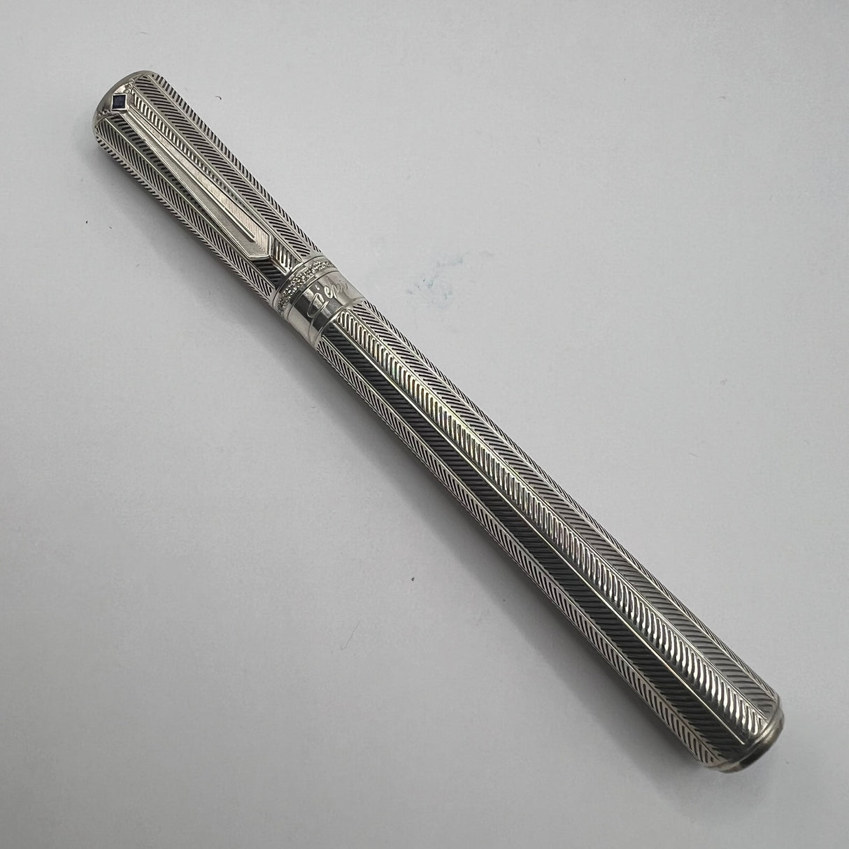 Montblanc Marlene Dietrich Sterling Silver & Diamond Limited Edition 1901 Fountain Pen - Medium 18kt Gold Nib