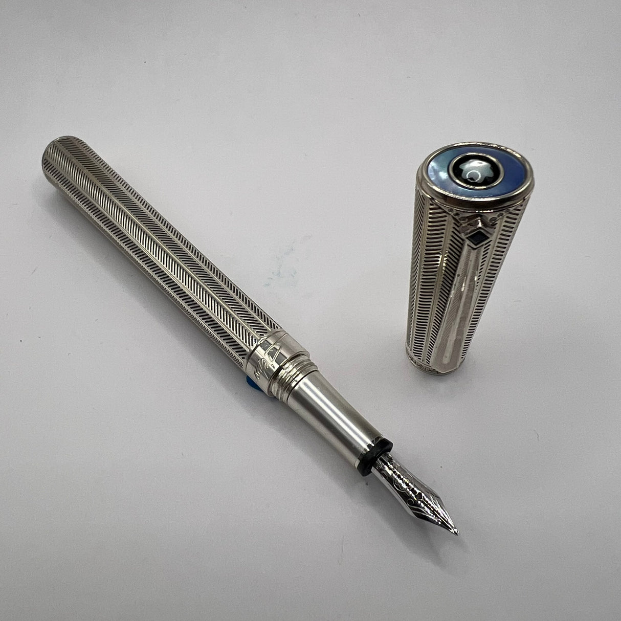 Montblanc Marlene Dietrich Sterling Silver & Diamond Limited Edition 1901 Fountain Pen - Medium 18kt Gold Nib