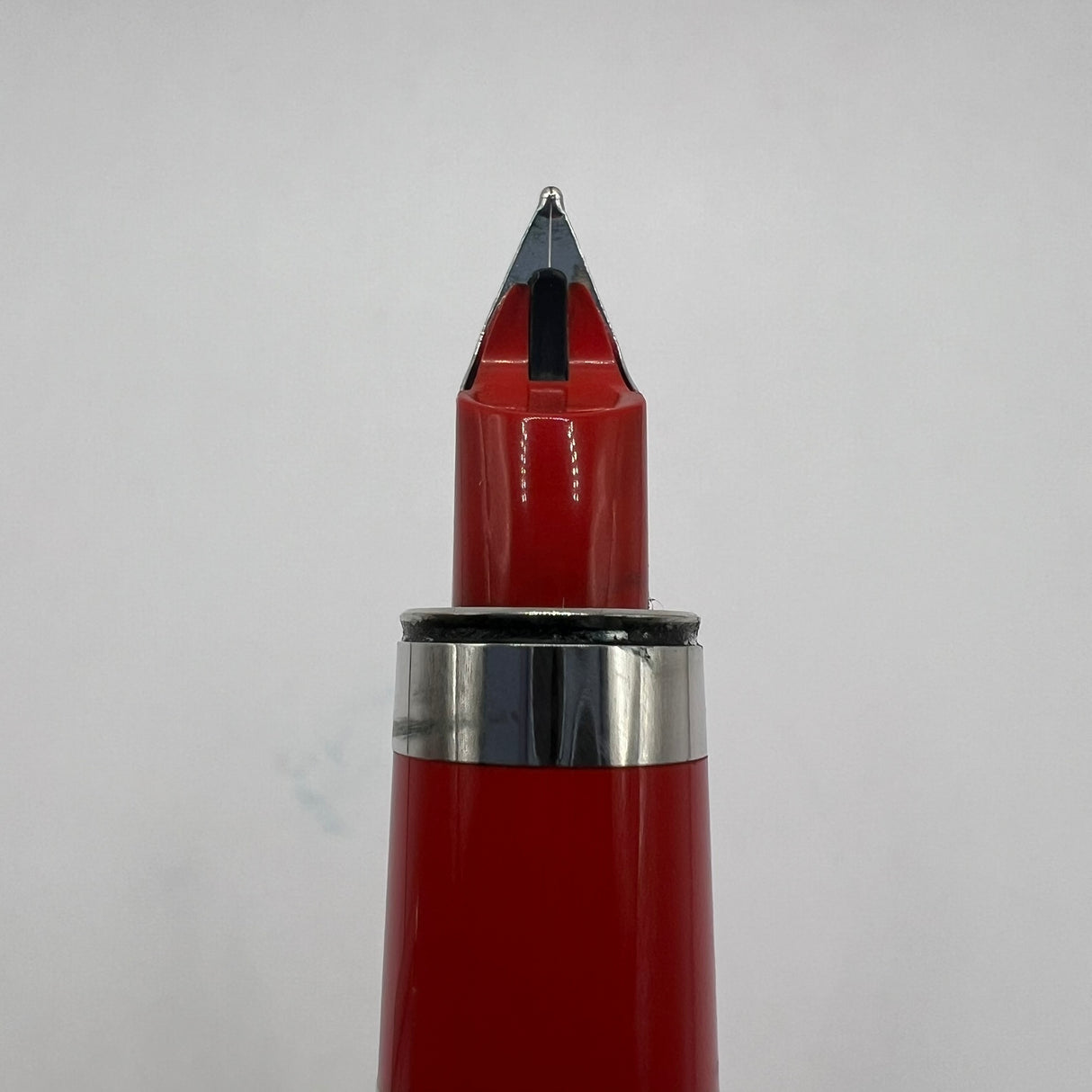 Montblanc Marc Newson RED Fountain Pen - Medium 18kt Gold Nib