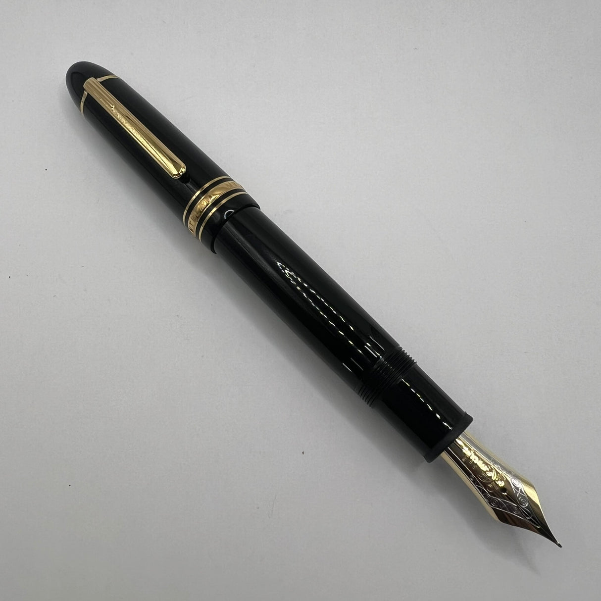 Montblanc Meisterstuck #149 Fountain Pen - Medium 18kt Gold Nib