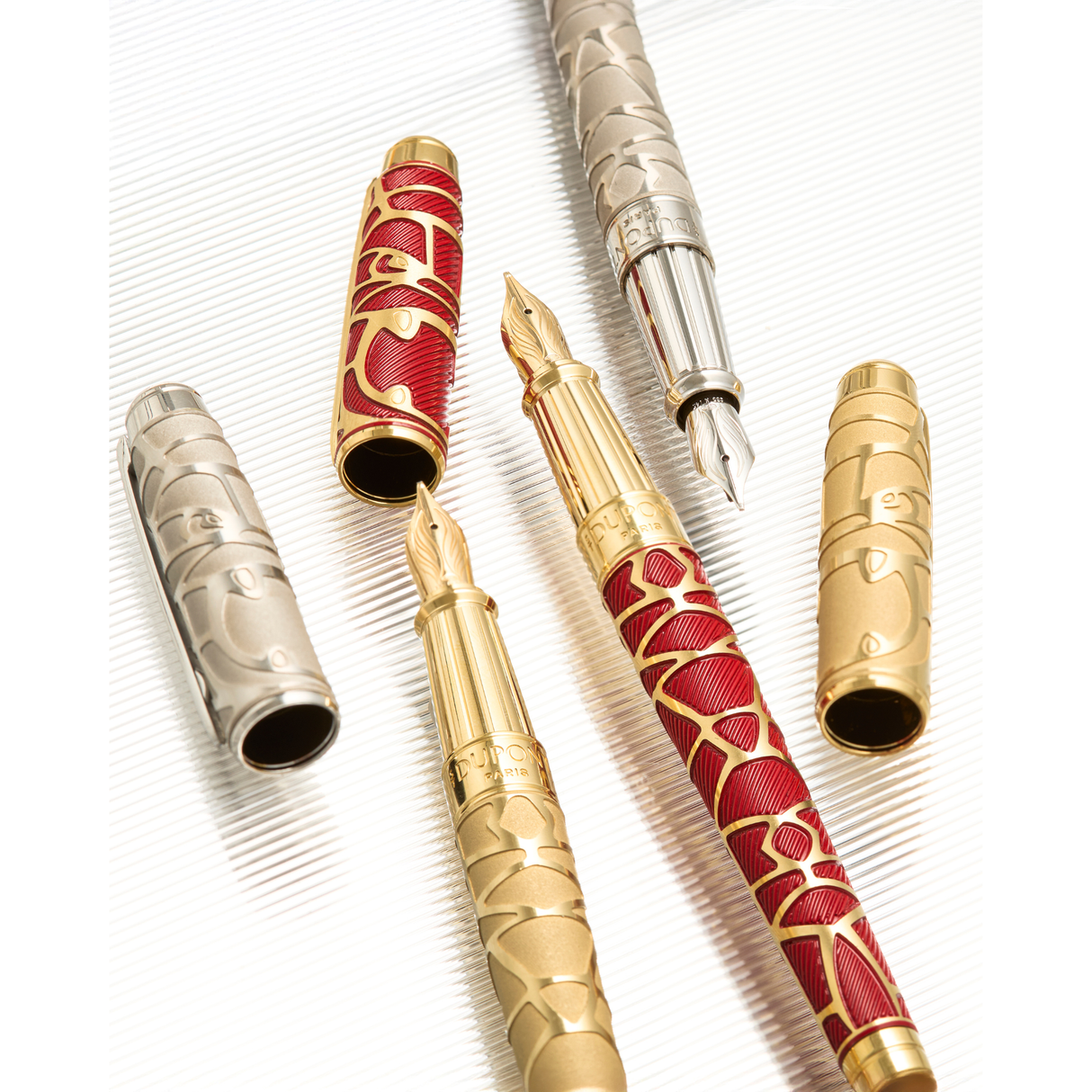 S.T. Dupont Line D Eternity x Richard Orlinski “Kong” Red & Gold Fountain Pen Collection