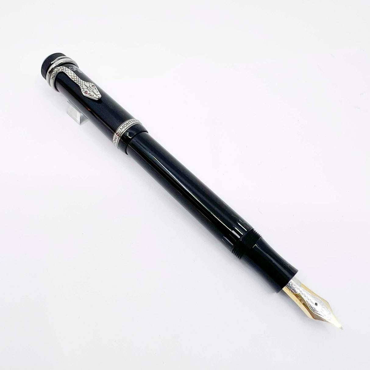 Montblanc Agatha Christie Sterling Silver Limited Edition Fountain Pen - Fine 18kt Gold Nib