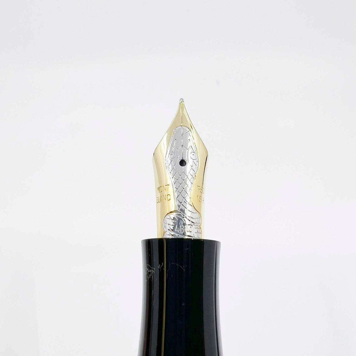 Montblanc Agatha Christie Sterling Silver Limited Edition Fountain Pen - Fine 18kt Gold Nib