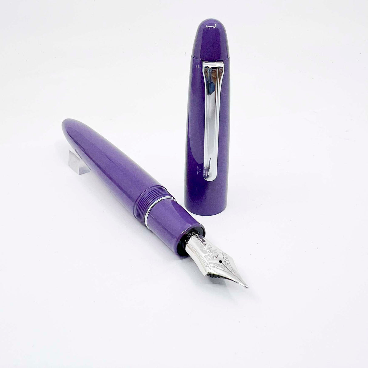 Sailor King of Pens Purple Urushi Ebonite Bespoke Special Edition Fountain Pen - Naginata Togi Medium Fine 21kt Gold Nib