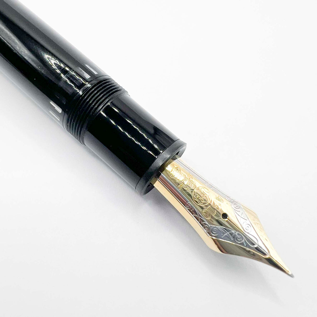 Montblanc Meisterstuck #149 (Largest) Fountain Pen - Extra Fine 18kt Gold Nib