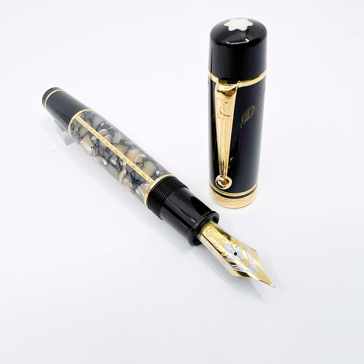 Montblanc Alexandre Dumas (Correct Signature) Writer Series Ltd. Ed. Fountain Pen - Medium 18kt Gold Nib