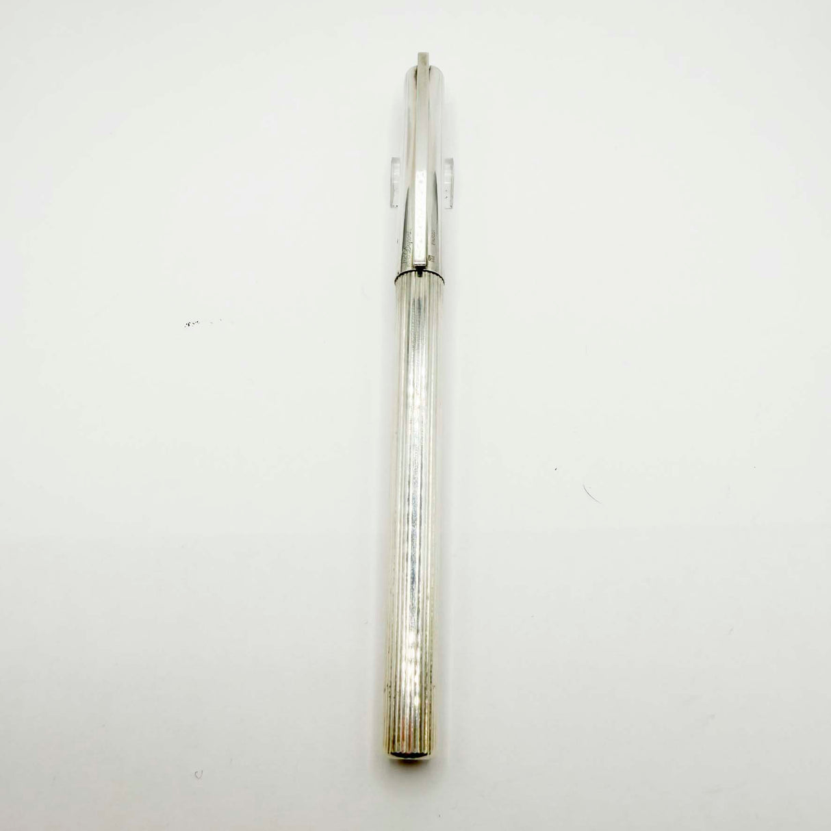 S.T. Dupont Classic Fluted Silver Plated Fountain Pen - Medium 18kt Gold Nib