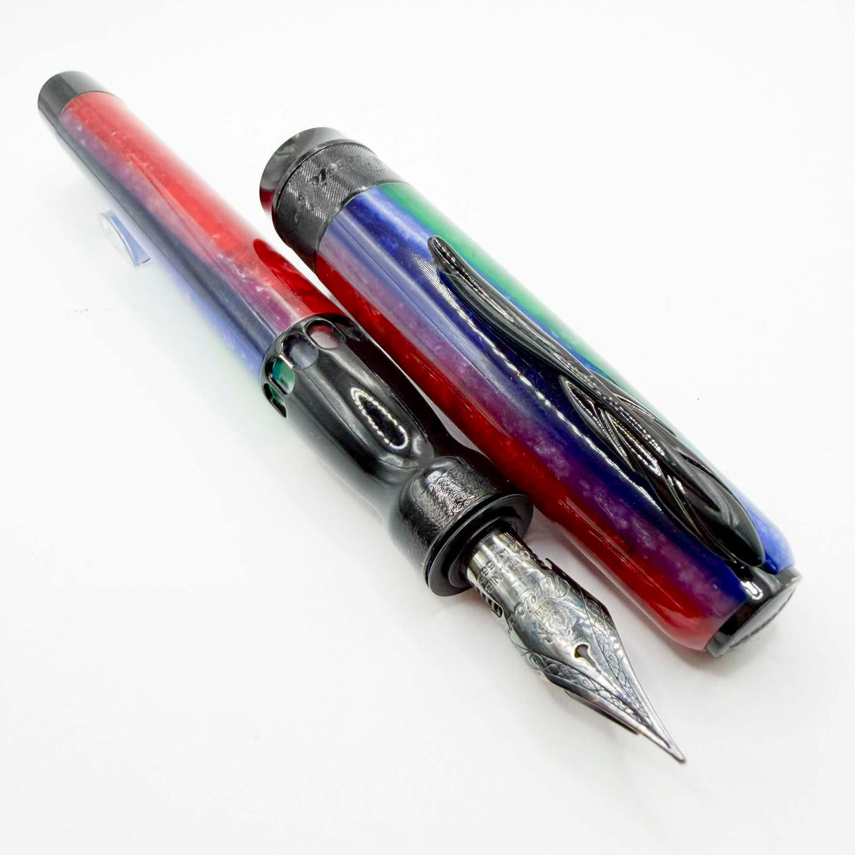 Pineider Arco Stilo Rainbow Fountain Pen Limited Edition La Grande Belezza - Fine 14kt Gold Quill Nib