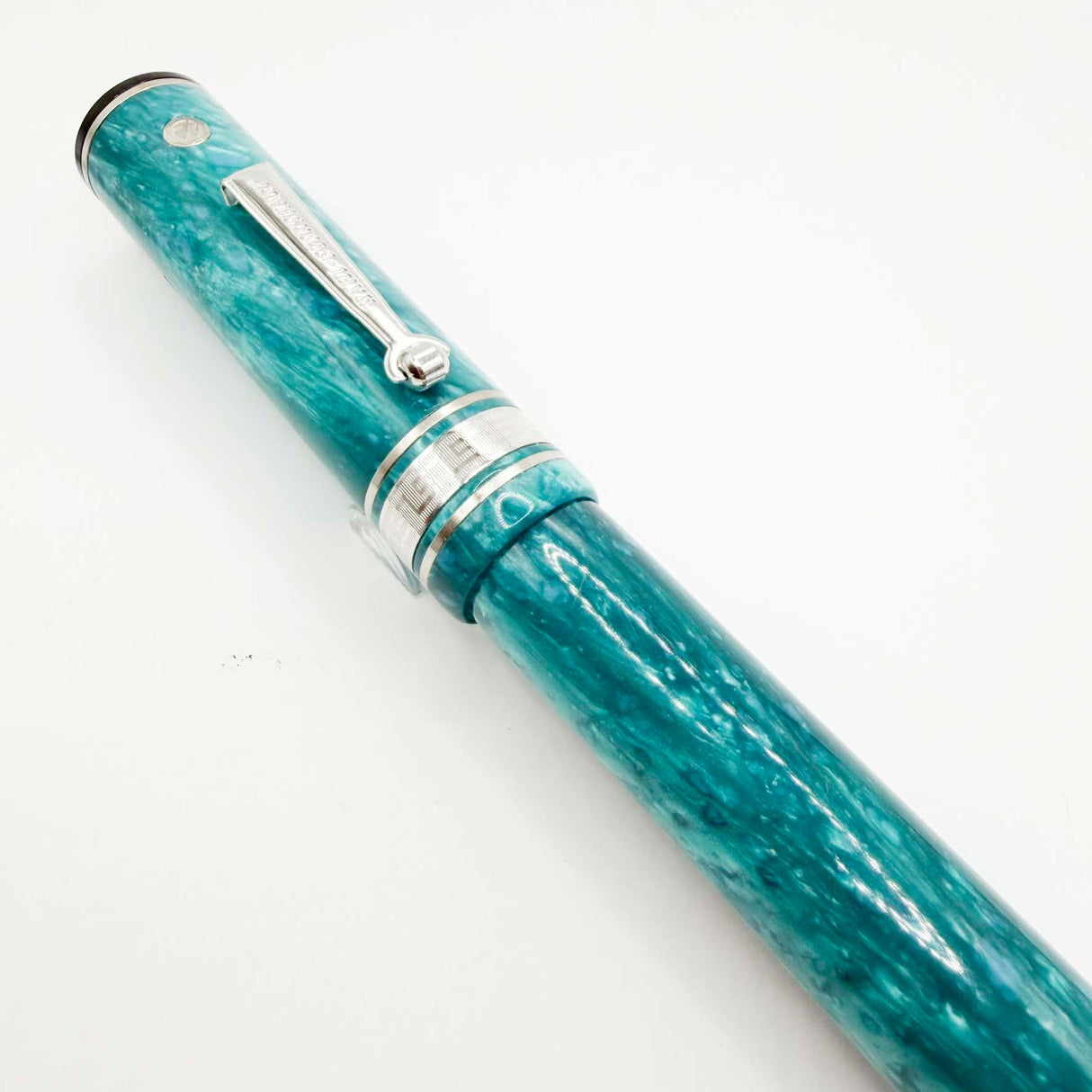 Wahl Eversharp Lustrous Marbleized Turquoise Decoband Oversized Fountain Pen - Superflex Medium #8 Size 1kt Gold Nib