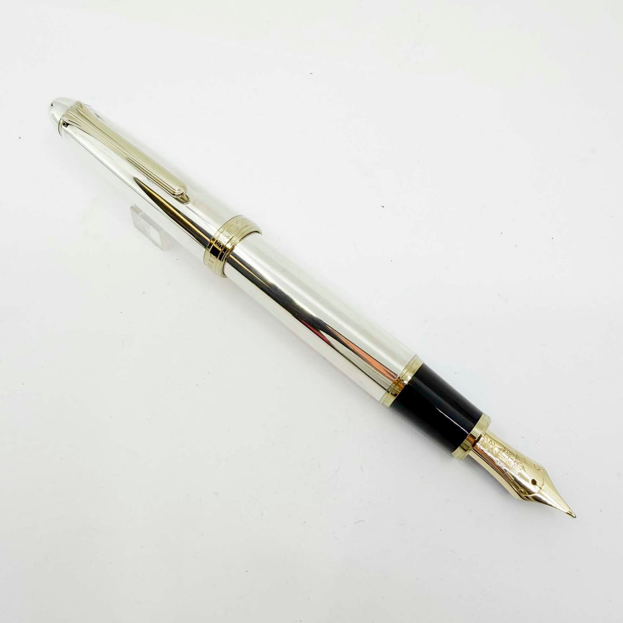 Sailor 1911L Large Sterling Silver Fountain Pen - Broad 21kt Gold Nib