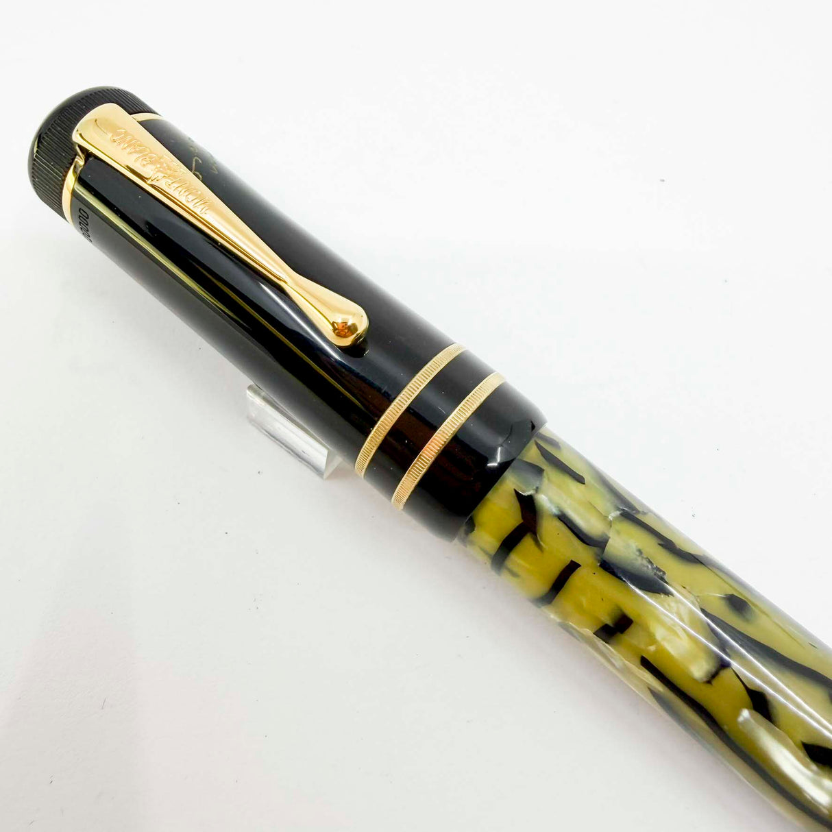 Montblanc Oscar Wilde Writer Series Limited Edition Fountain Pen - Medium 18kt Gold Nib