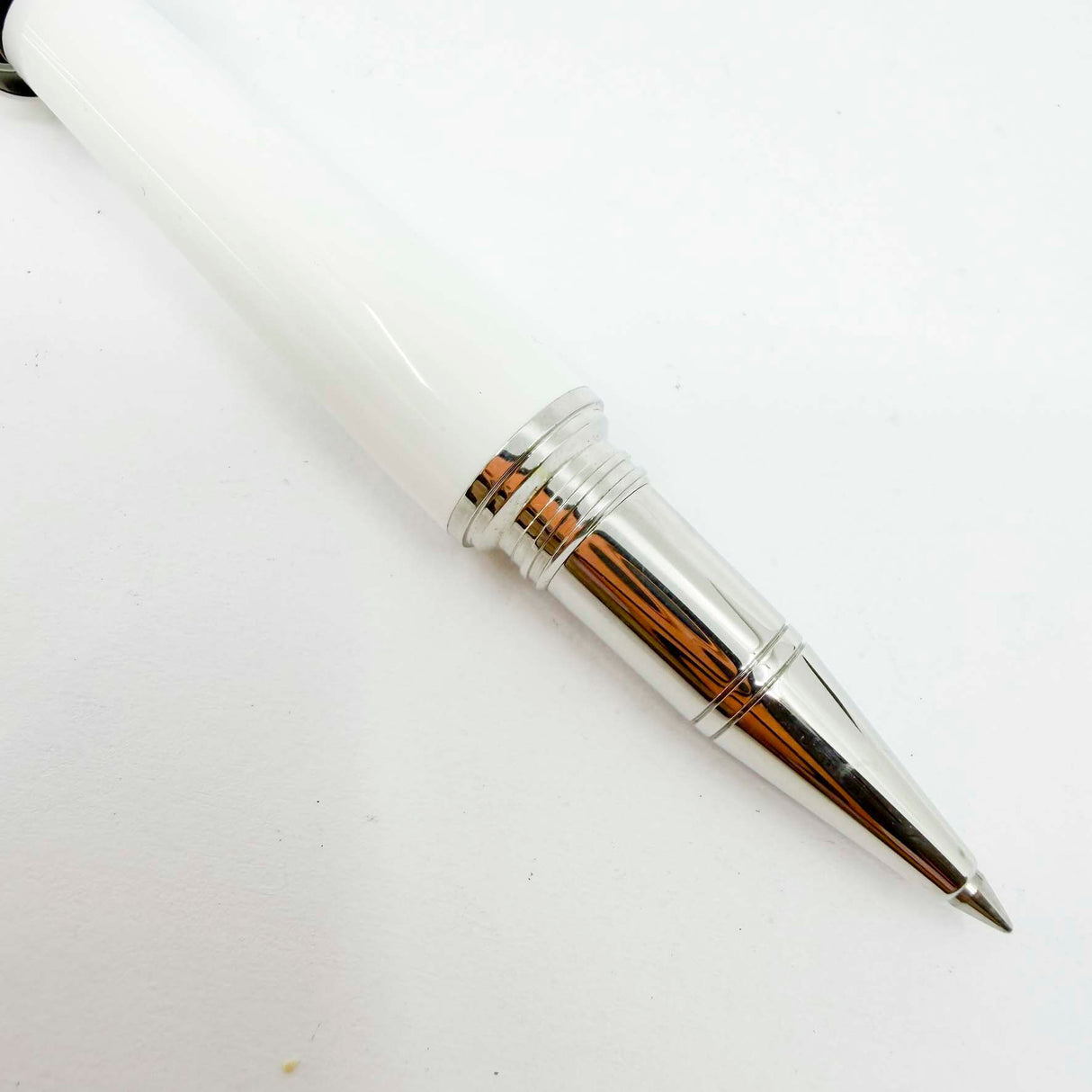 Montblanc Bonheur Black & White Resin Rollerball with White Leather Covered Montblanc Notebook