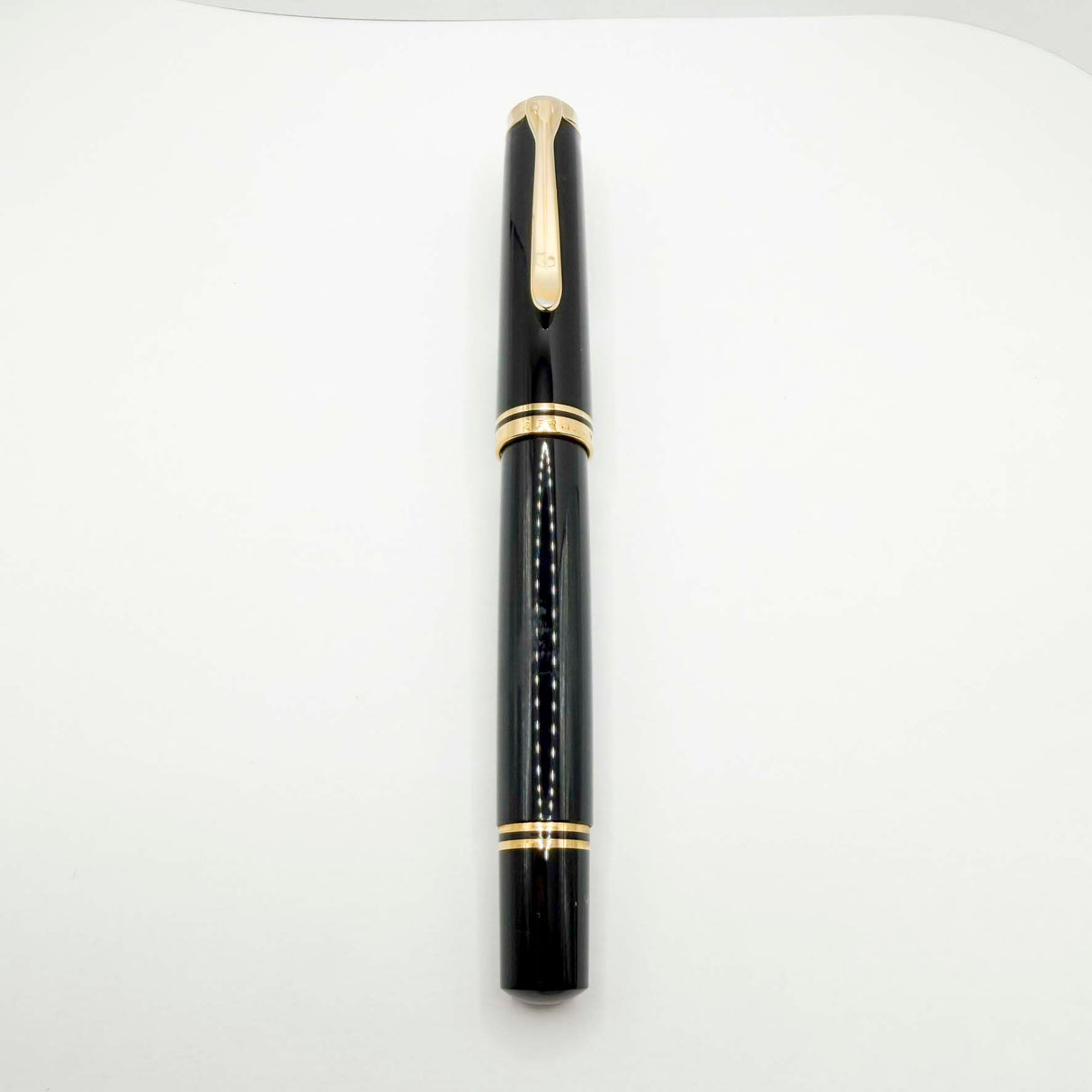Pelikan M800 Black Fountain Pen - Fine 18kt Gold Nib