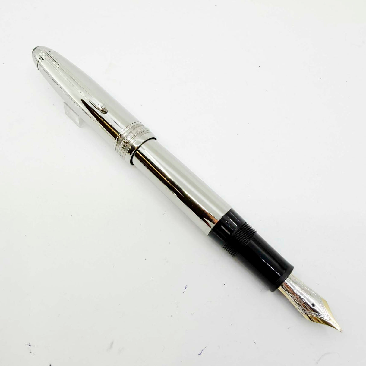 Montblanc Meisterstuck Solitaire Stainless Steel Le Grand 146 Fountain Pen (No Pattern) - Medium 18kt Gold Nib