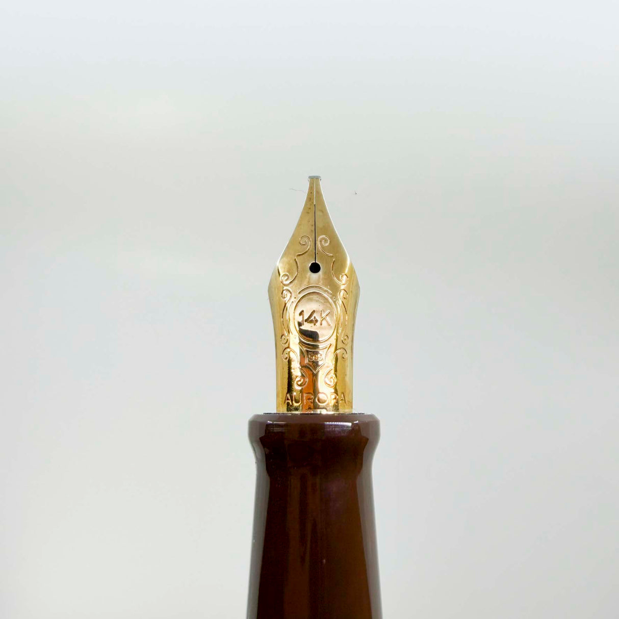 Aurora Large #88 Brown 70th Anniversary Limited Edition Fountain Pen - Italic 14kt Gold Nib