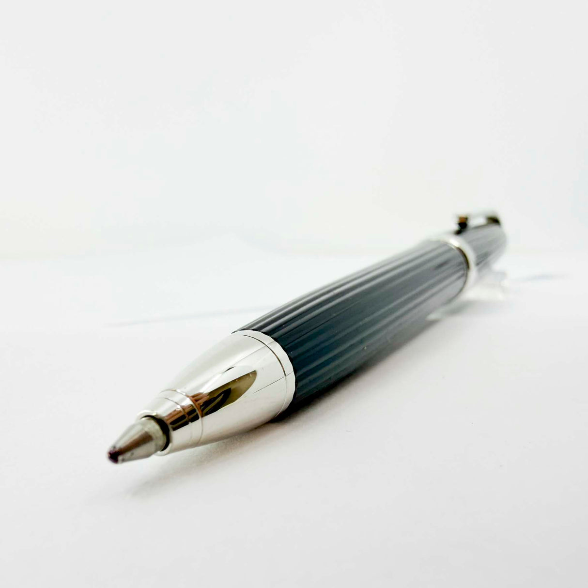 Cartier - Louis Cartier Black Composite Ribbed Ballpoint - Platinum-Plated Trim